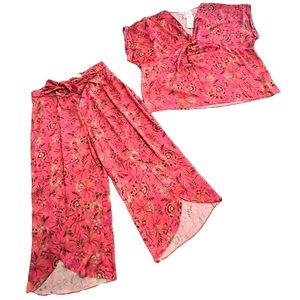 Two-piece BLOUSE & APRON OVERLAY PANT SET in coral floral Size XL EUC